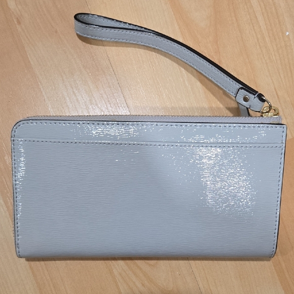 Kate Spade Shiny Light Gray Wristlet with Bow - Picture 4 of 4